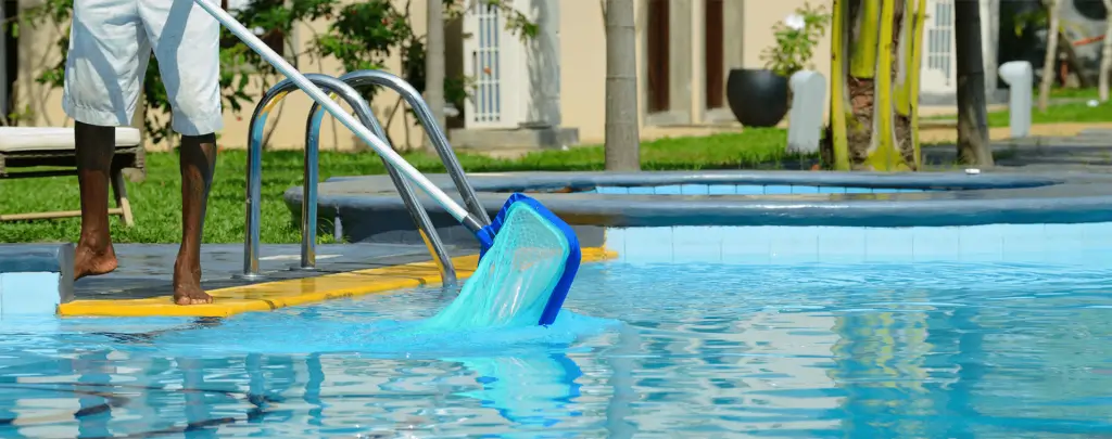 Pool Cleaning Services in Florida